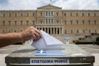 Κάλπη και ψηφοδέλτια κατά τη διαδικασία των εθνικών εκλογών στην Ελλάδα