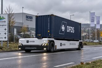 Αυτόνομο ηλεκτρικό φορτηγό της Lidl χωρίς καμπίνα οδηγού σε δημόσιο δρόμο στη Γερμανία