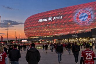 Εξωτερική άποψη του γηπέδου Allianz Arena στο Μόναχο ενόψει του τελικού Champions League