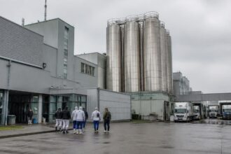 Συμβολική εικόνα μεγάλης μονάδας παραγωγής γαλακτοκομικών και τροφίμων στη Γερμανία.